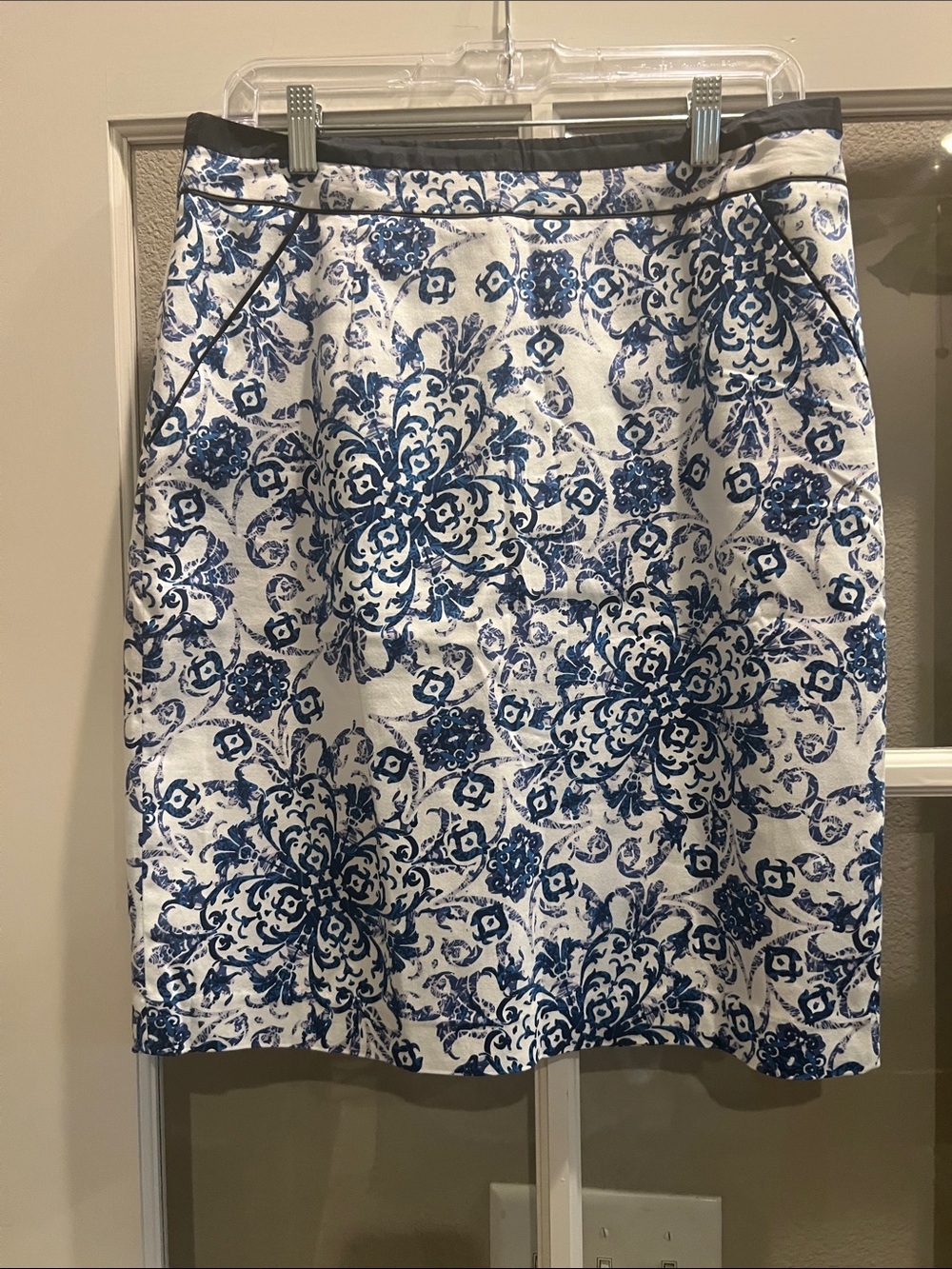 Mario Serrani White Midi Skirt with Blue Tile Floral Print Size 8